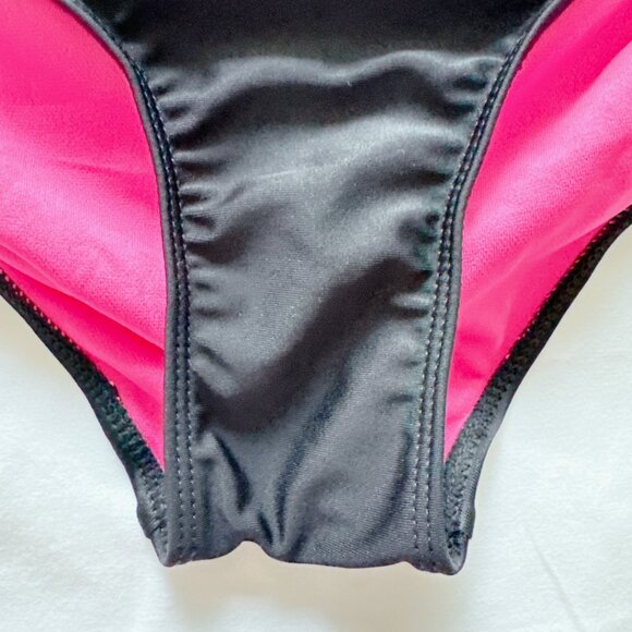 3/$15 Hurley Black bikini bottoms NWT size XL age 13-15 years - Picture 6 of 10